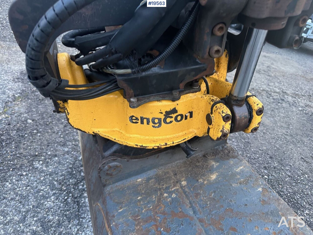 Kaivuri Case CX50B gravemaskin m/ rototilt, hammer, klype og 3 skuffer. Lavt timetall!: kuva Kaivuri Case CX50B gravemaskin m/ rototilt, hammer, klype og 3 skuffer. Lavt timetall!