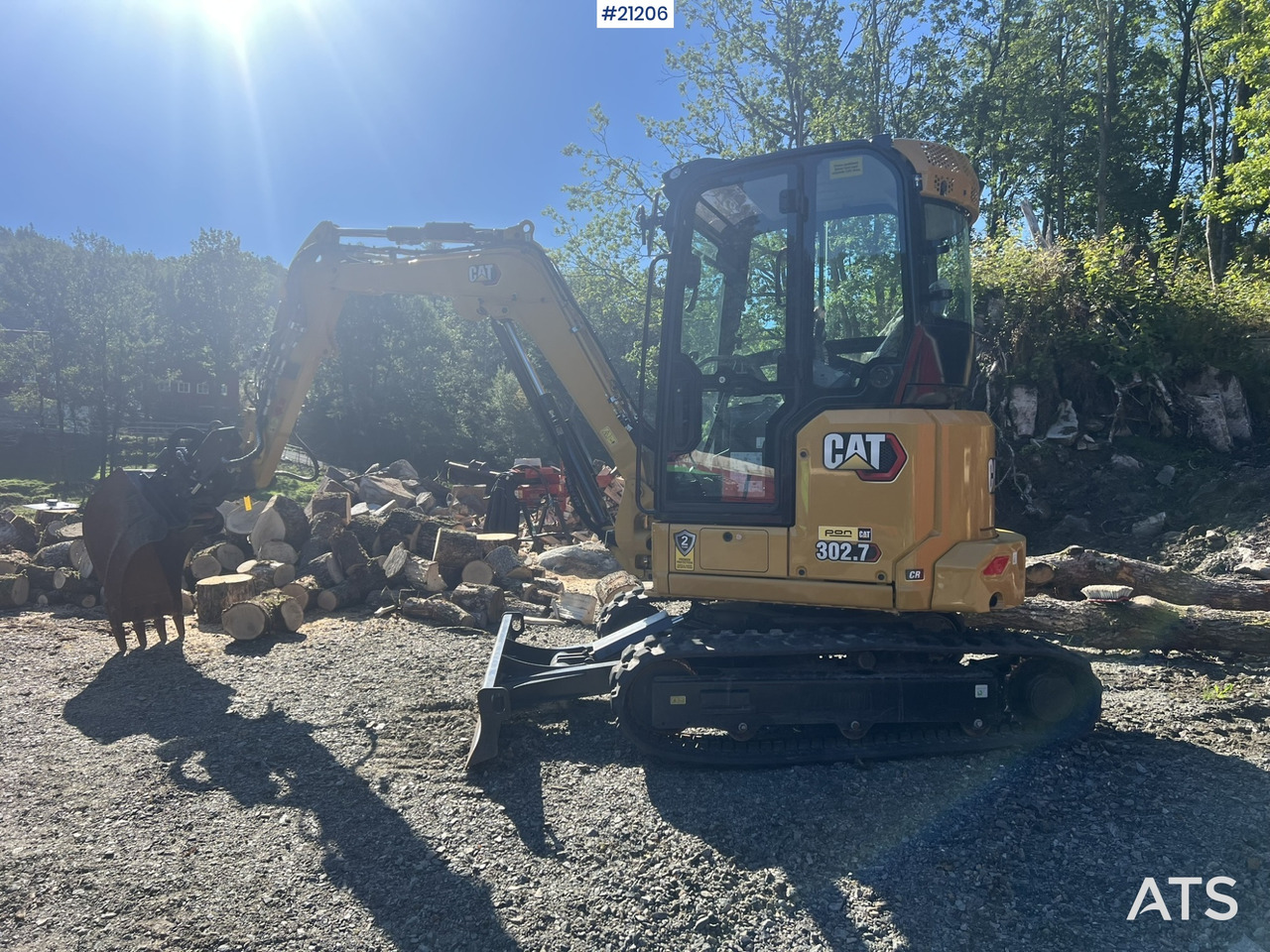 Caterpillar 302.7 CR - Minikuormaaja: kuva Caterpillar 302.7 CR - Minikuormaaja Caterpillar 302.7 CR - Minikuormaaja: kuva Caterpillar 302.7 CR - Minikuormaaja