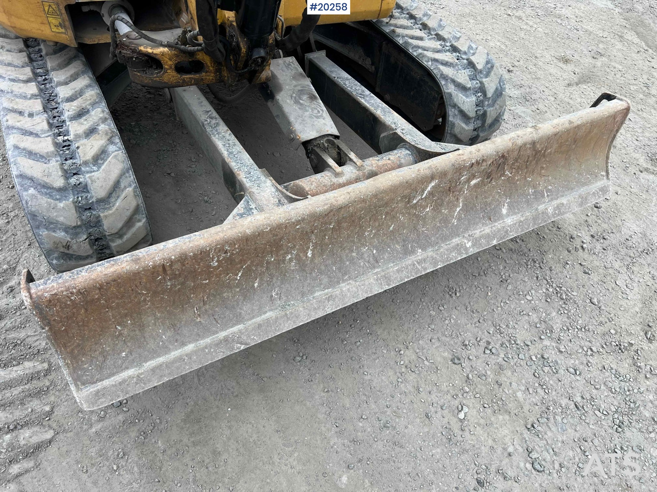 Kaivuri Caterpillar 303.5ECR: kuva Kaivuri Caterpillar 303.5ECR Kaivuri Caterpillar 303.5ECR: kuva Kaivuri Caterpillar 303.5ECR