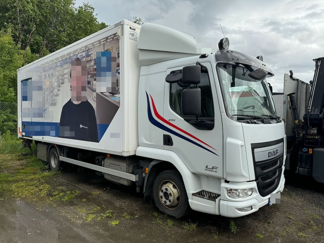 DAF LF 210 - Umpikori kuorma-auto: kuva DAF LF 210 - Umpikori kuorma-auto DAF LF 210 - Umpikori kuorma-auto: kuva DAF LF 210 - Umpikori kuorma-auto