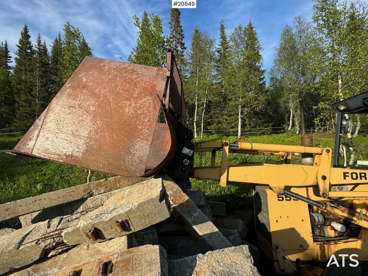 Ford 555 Traktorgraver m/ 2 frontskuffer og 2 graveskuffer - Kaivuri-trukki: kuva Ford 555 Traktorgraver m/ 2 frontskuffer og 2 graveskuffer - Kaivuri-trukki Ford 555 Traktorgraver m/ 2 frontskuffer og 2 graveskuffer - Kaivuri-trukki: kuva Ford 555 Traktorgraver m/ 2 frontskuffer og 2 graveskuffer - Kaivuri-trukki