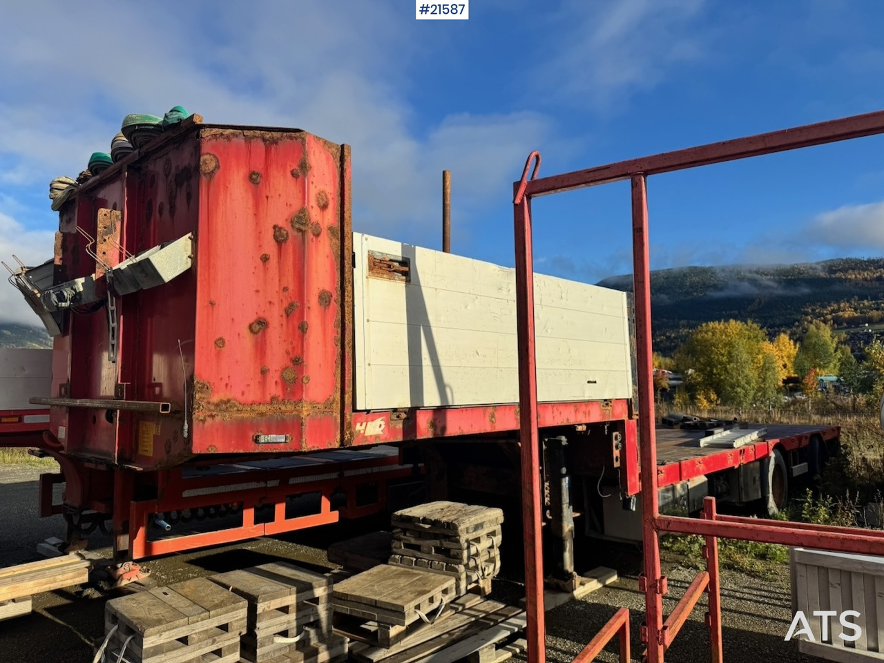 HRD Kransemi - Lavapuoliperävaunu: kuva HRD Kransemi - Lavapuoliperävaunu HRD Kransemi - Lavapuoliperävaunu: kuva HRD Kransemi - Lavapuoliperävaunu