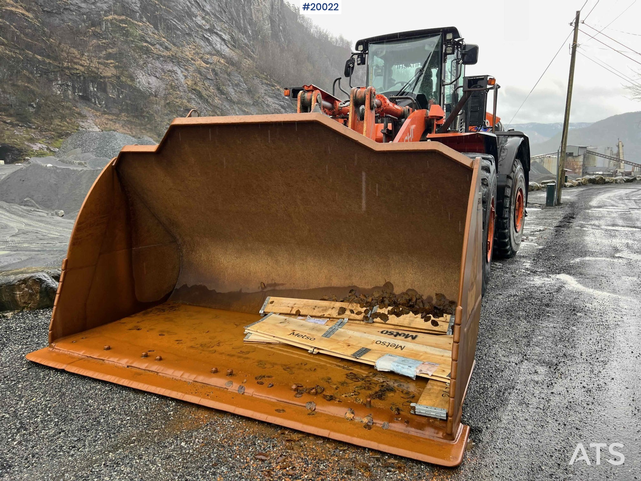 Hitachi zw370-6 hjullaster m / vekt, skriver og skuffe - Pyöräkuormaaja: kuva Hitachi zw370-6 hjullaster m / vekt, skriver og skuffe - Pyöräkuormaaja Hitachi zw370-6 hjullaster m / vekt, skriver og skuffe - Pyöräkuormaaja: kuva Hitachi zw370-6 hjullaster m / vekt, skriver og skuffe - Pyöräkuormaaja