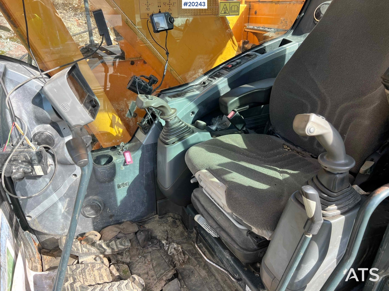 Kaivuri Hyundai Robex 235LCR-9 m/ Graveskuffe og gps: kuva Kaivuri Hyundai Robex 235LCR-9 m/ Graveskuffe og gps Kaivuri Hyundai Robex 235LCR-9 m/ Graveskuffe og gps: kuva Kaivuri Hyundai Robex 235LCR-9 m/ Graveskuffe og gps