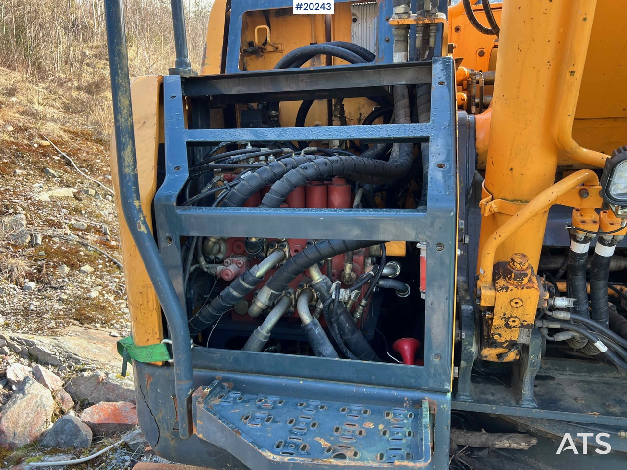 Kaivuri Hyundai Robex 235LCR-9 m/ Graveskuffe og gps: kuva Kaivuri Hyundai Robex 235LCR-9 m/ Graveskuffe og gps Kaivuri Hyundai Robex 235LCR-9 m/ Graveskuffe og gps: kuva Kaivuri Hyundai Robex 235LCR-9 m/ Graveskuffe og gps