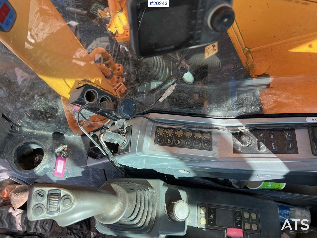 Kaivuri Hyundai Robex 235LCR-9 m/ Graveskuffe og gps: kuva Kaivuri Hyundai Robex 235LCR-9 m/ Graveskuffe og gps Kaivuri Hyundai Robex 235LCR-9 m/ Graveskuffe og gps: kuva Kaivuri Hyundai Robex 235LCR-9 m/ Graveskuffe og gps