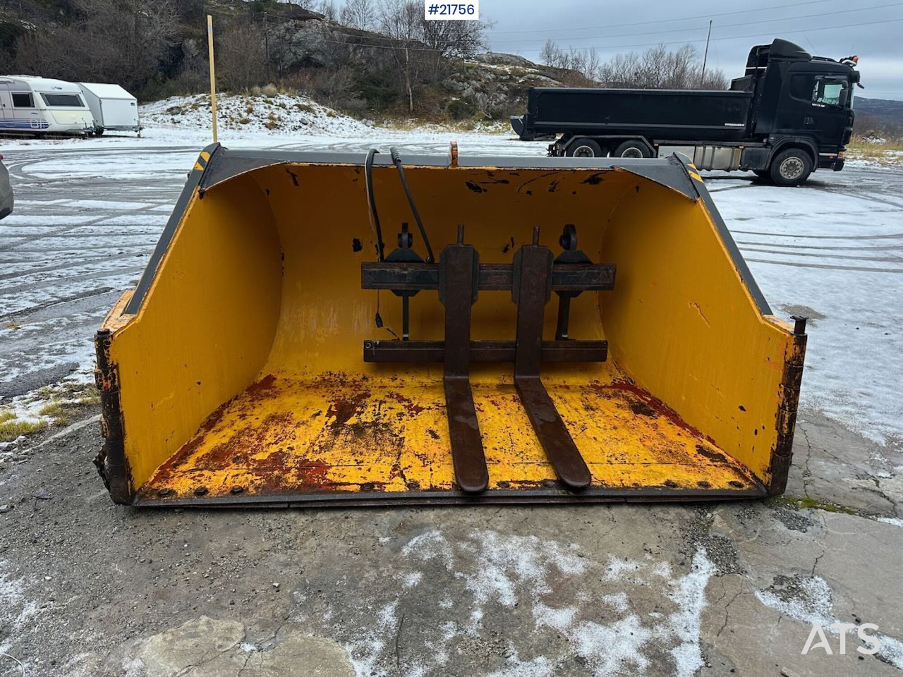 Klappvingeskuffe til hjullaster - Kuormaajan kauha: kuva Klappvingeskuffe til hjullaster - Kuormaajan kauha Klappvingeskuffe til hjullaster - Kuormaajan kauha: kuva Klappvingeskuffe til hjullaster - Kuormaajan kauha