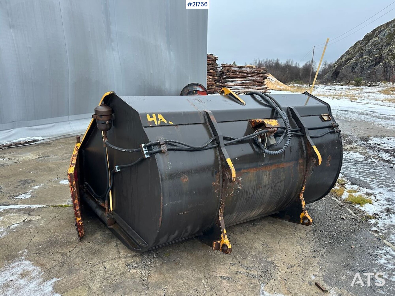 Klappvingeskuffe til hjullaster - Kuormaajan kauha: kuva Klappvingeskuffe til hjullaster - Kuormaajan kauha Klappvingeskuffe til hjullaster - Kuormaajan kauha: kuva Klappvingeskuffe til hjullaster - Kuormaajan kauha