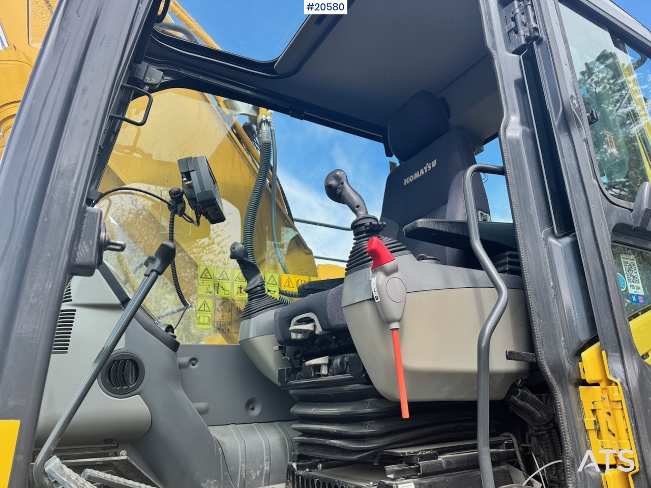 Kaivuri Komatsu HB215LC-2: kuva Kaivuri Komatsu HB215LC-2