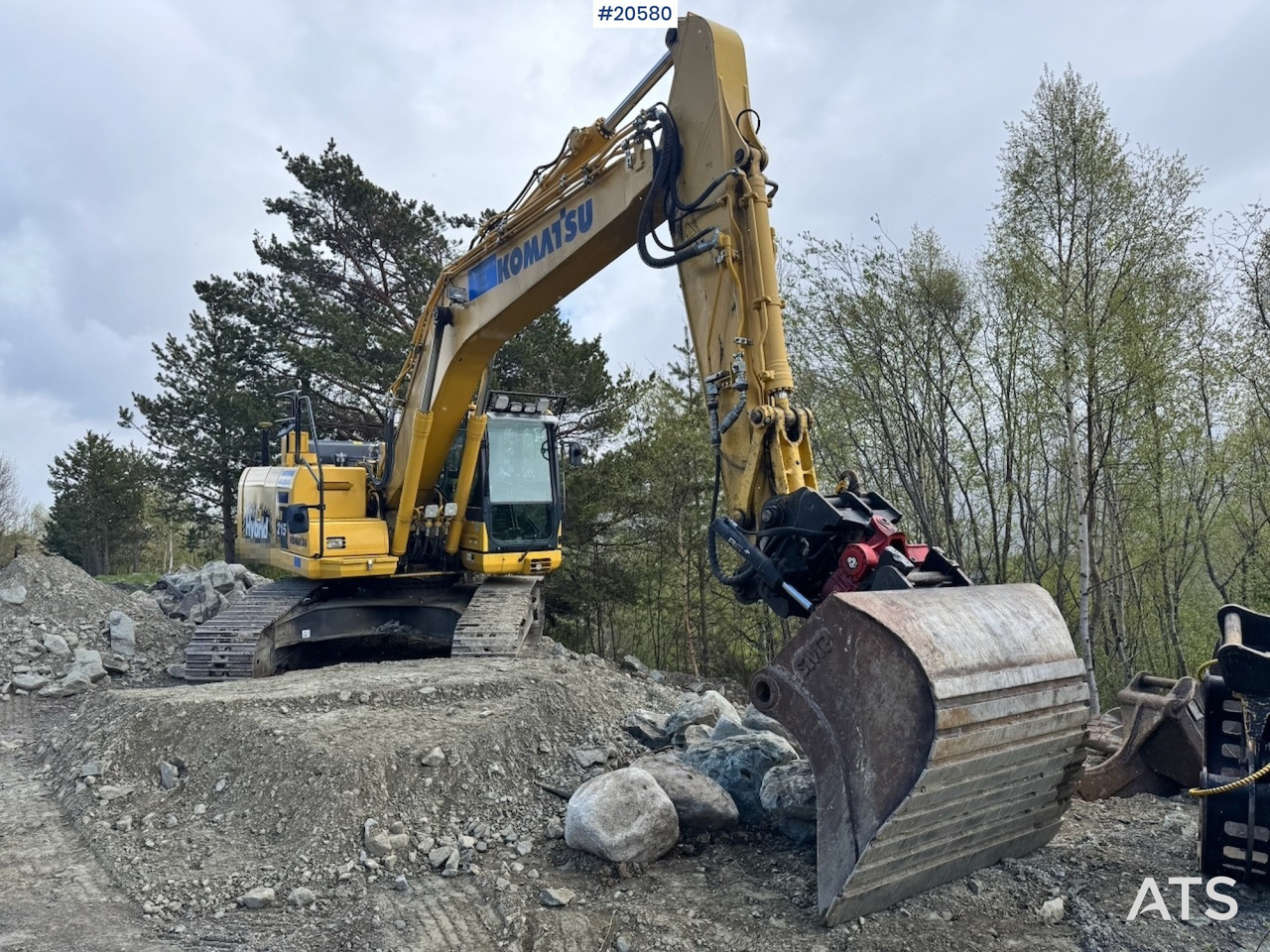 Kaivuri Komatsu HB215LC-2: kuva Kaivuri Komatsu HB215LC-2