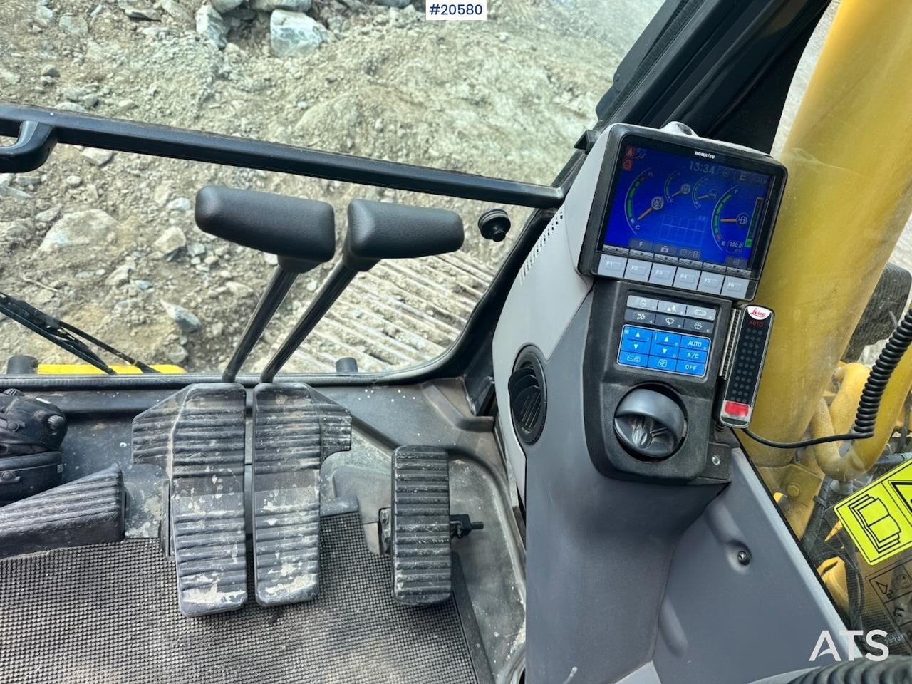 Kaivuri Komatsu HB215LC-2: kuva Kaivuri Komatsu HB215LC-2
