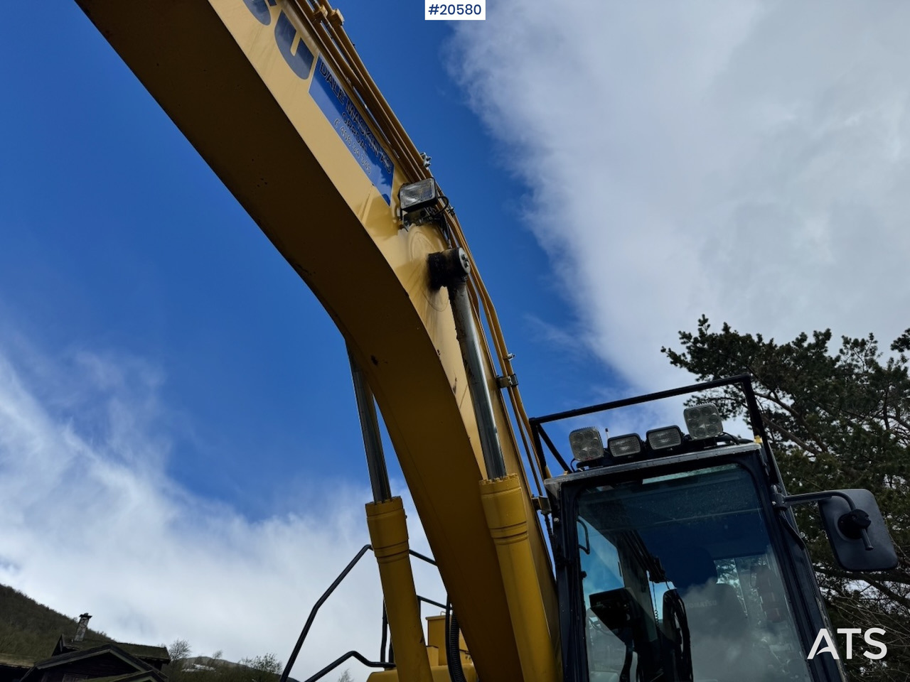Kaivuri Komatsu HB215LC-2: kuva Kaivuri Komatsu HB215LC-2