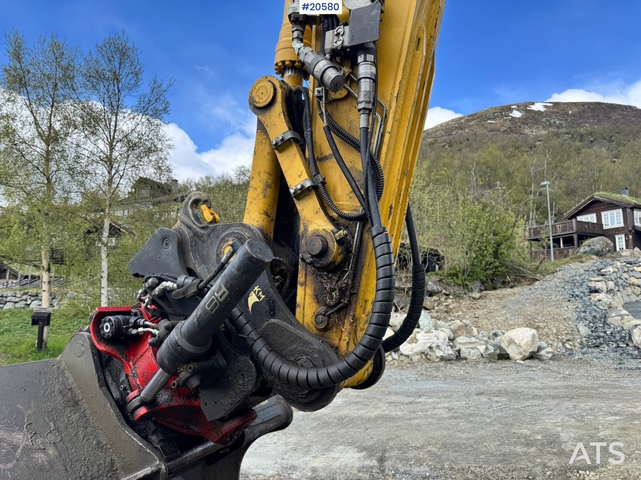 Kaivuri Komatsu HB215LC-2: kuva Kaivuri Komatsu HB215LC-2