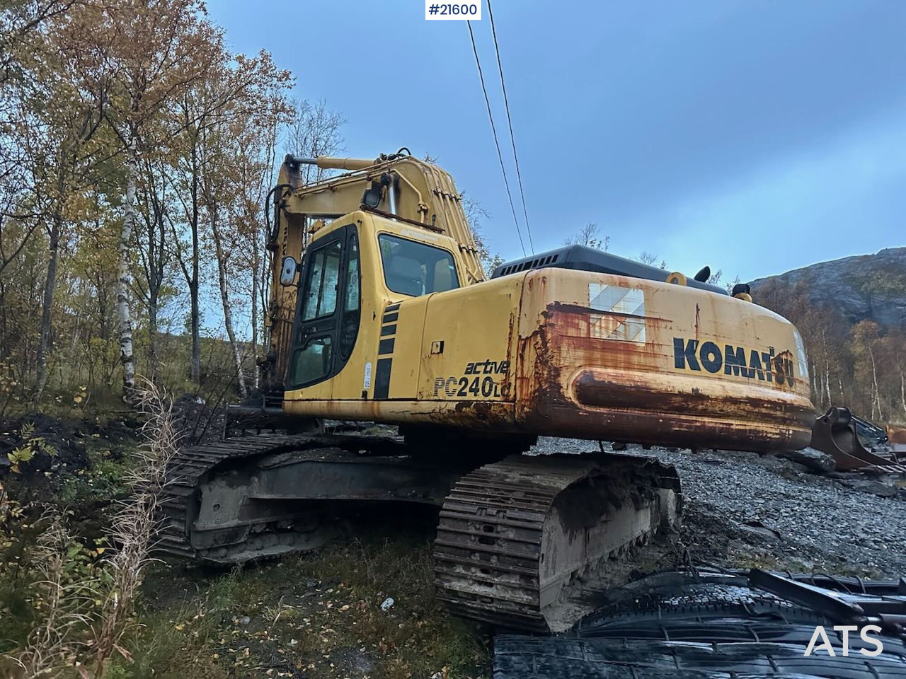 Komatsu PC240LC gravemaskin - Telakaivukone: kuva Komatsu PC240LC gravemaskin - Telakaivukone Komatsu PC240LC gravemaskin - Telakaivukone: kuva Komatsu PC240LC gravemaskin - Telakaivukone