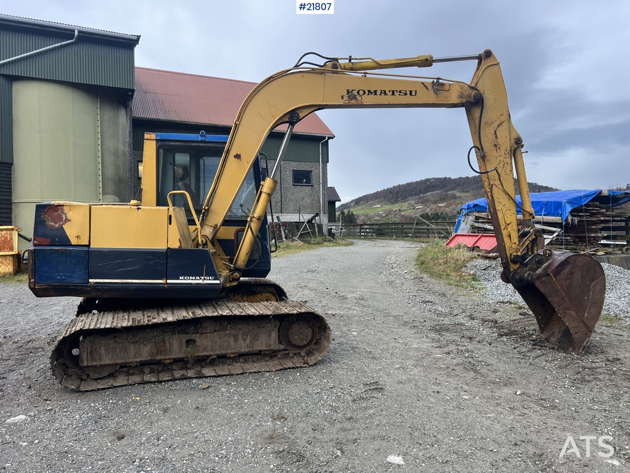 Komatsu pc60-5 gravemaskin m/ renskeskuffe,soldeskuffe og smalskuffe - Kaivuri: kuva Komatsu pc60-5 gravemaskin m/ renskeskuffe,soldeskuffe og smalskuffe - Kaivuri Komatsu pc60-5 gravemaskin m/ renskeskuffe,soldeskuffe og smalskuffe - Kaivuri: kuva Komatsu pc60-5 gravemaskin m/ renskeskuffe,soldeskuffe og smalskuffe - Kaivuri