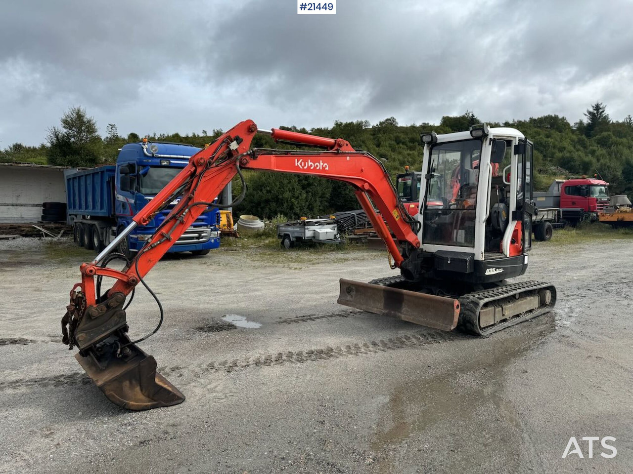 Kubota U35-3 - Minikuormaaja: kuva Kubota U35-3 - Minikuormaaja Kubota U35-3 - Minikuormaaja: kuva Kubota U35-3 - Minikuormaaja