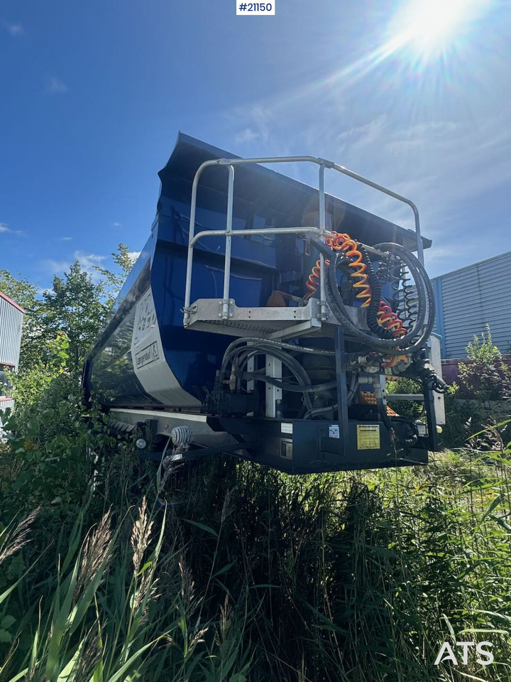 Lagendorf Tippsemi - Kippiauto puoliperävaunu: kuva Lagendorf Tippsemi - Kippiauto puoliperävaunu Lagendorf Tippsemi - Kippiauto puoliperävaunu: kuva Lagendorf Tippsemi - Kippiauto puoliperävaunu