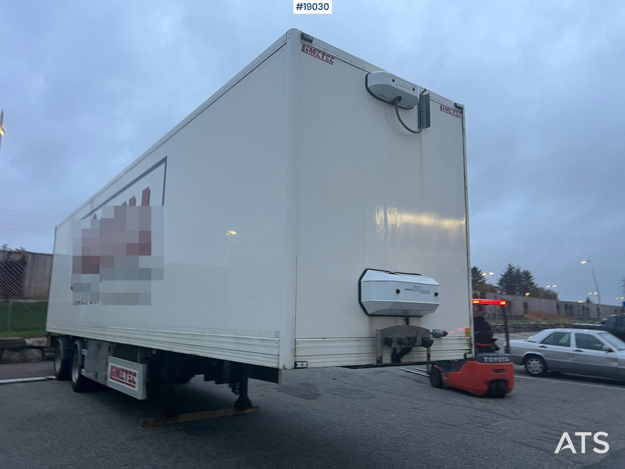 Limetec 2 akslet skapsemi - Refrigeraattori puoliperävaunu: kuva Limetec 2 akslet skapsemi - Refrigeraattori puoliperävaunu Limetec 2 akslet skapsemi - Refrigeraattori puoliperävaunu: kuva Limetec 2 akslet skapsemi - Refrigeraattori puoliperävaunu
