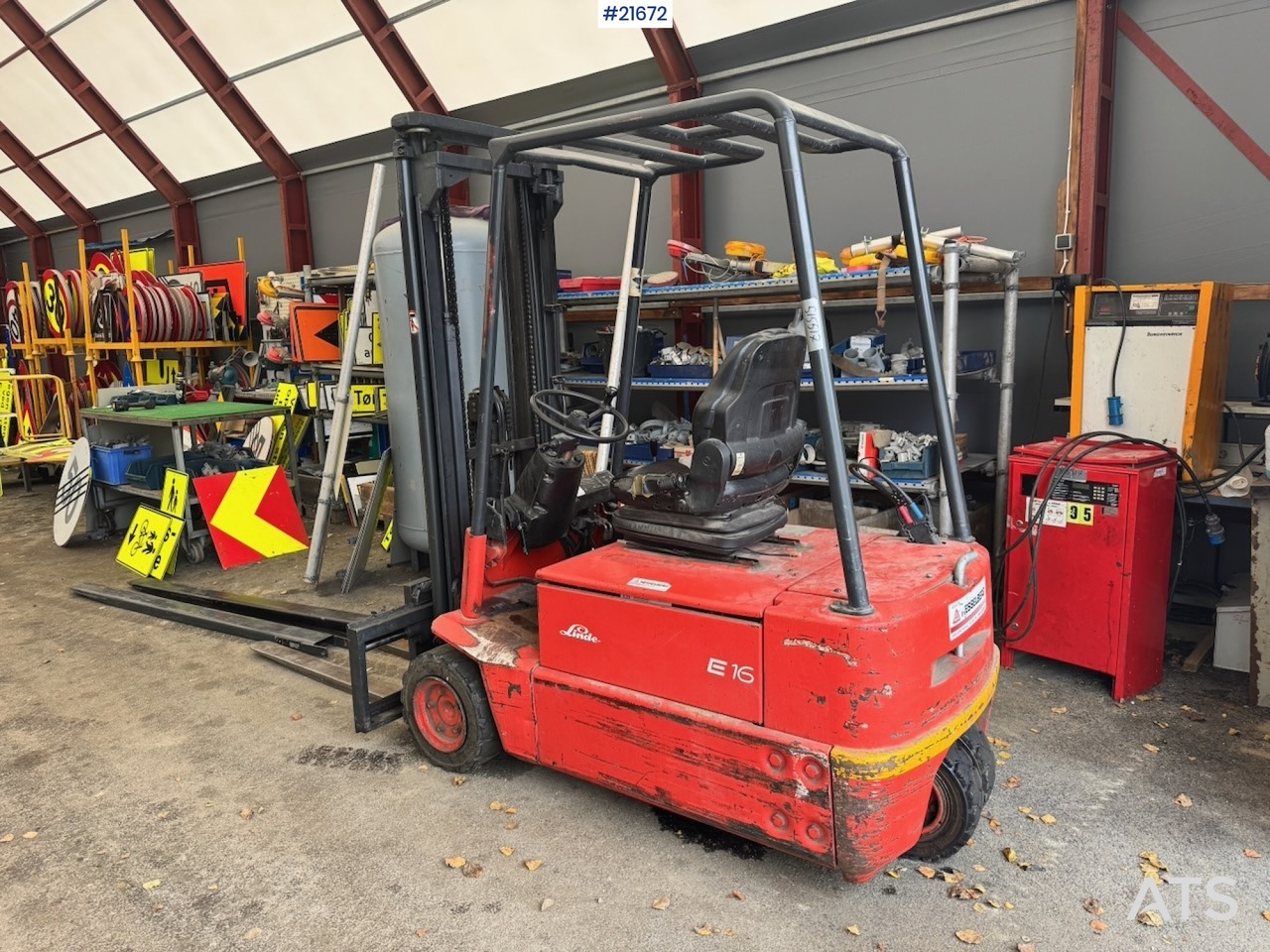 Linde Linde E16 EL Truck m/ forlengere. - Sähkötrukki: kuva Linde Linde E16 EL Truck m/ forlengere. - Sähkötrukki Linde Linde E16 EL Truck m/ forlengere. - Sähkötrukki: kuva Linde Linde E16 EL Truck m/ forlengere. - Sähkötrukki