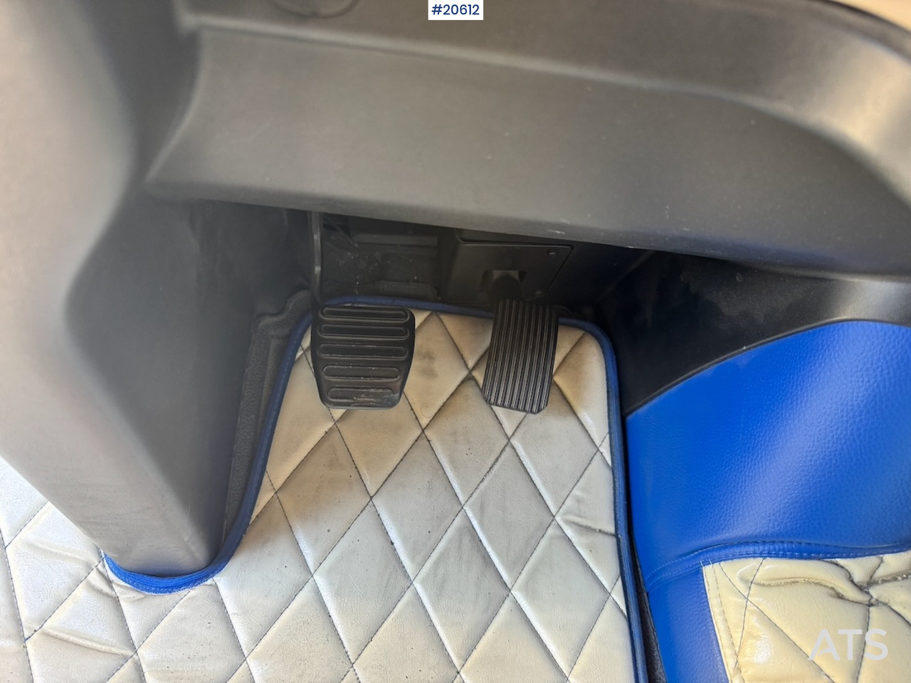 Lava-kuorma-auto MAN TGX 580: kuva Lava-kuorma-auto MAN TGX 580