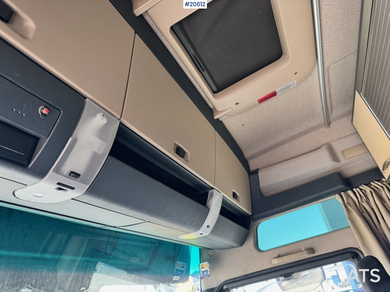 Lava-kuorma-auto MAN TGX 580: kuva Lava-kuorma-auto MAN TGX 580