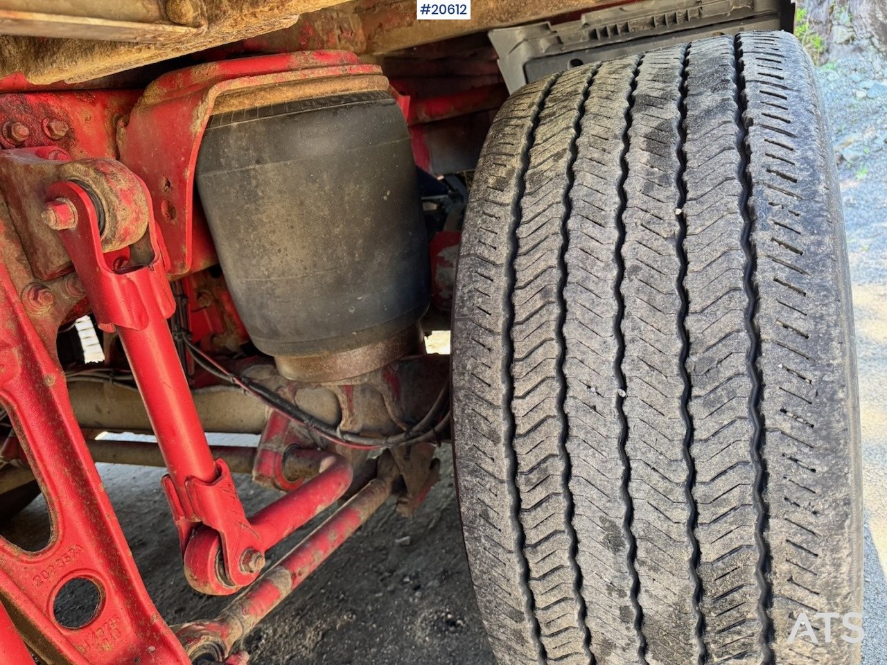 Lava-kuorma-auto MAN TGX 580: kuva Lava-kuorma-auto MAN TGX 580