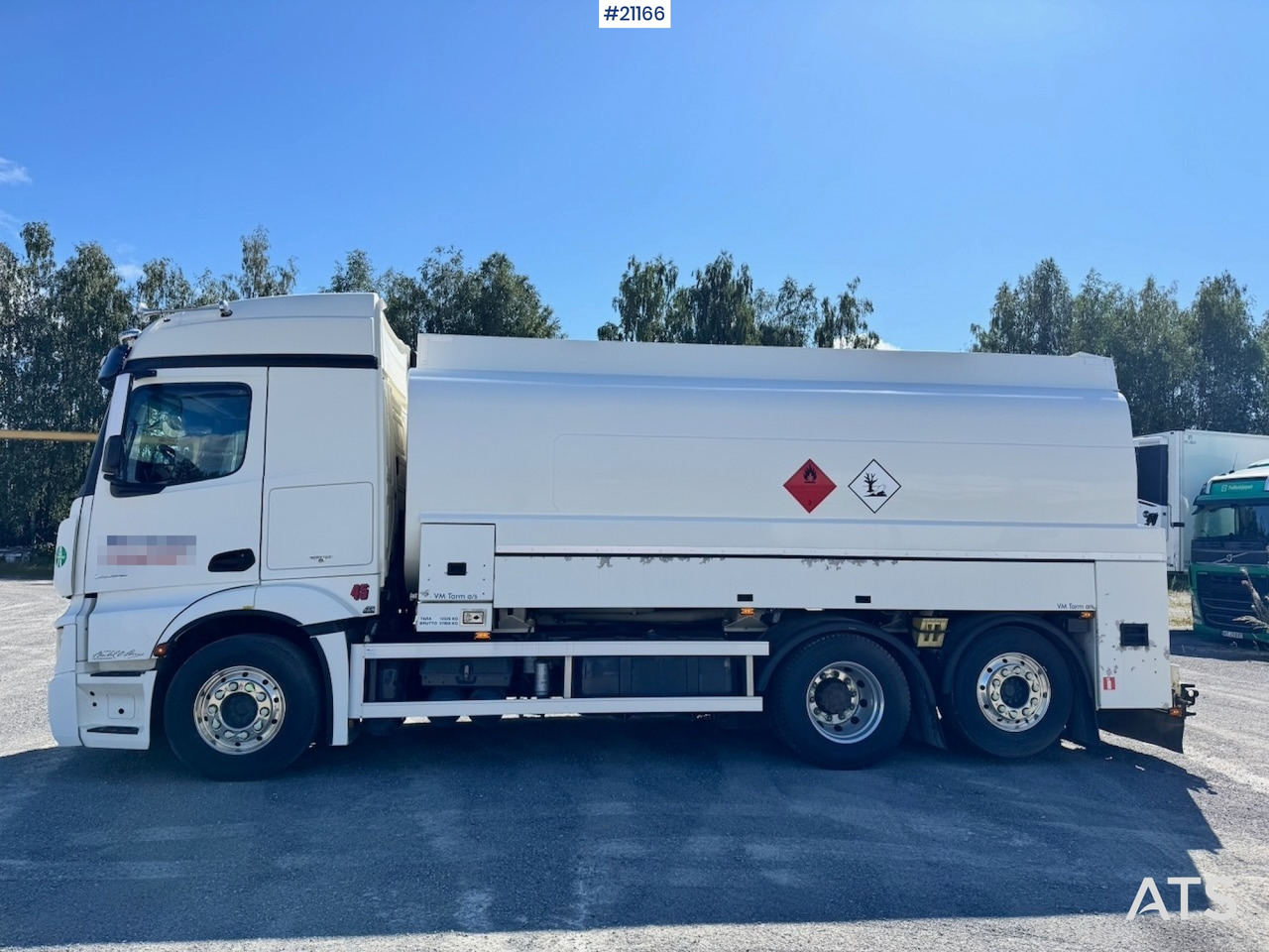 Mercedes Actros 2553 - Säiliöauto: kuva Mercedes Actros 2553 - Säiliöauto Mercedes Actros 2553 - Säiliöauto: kuva Mercedes Actros 2553 - Säiliöauto