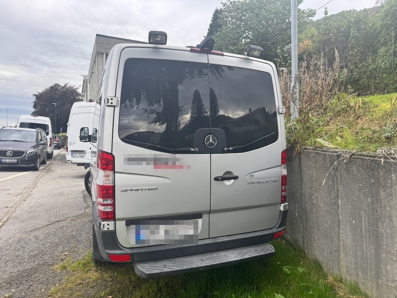 Mercedes Sprinter 316 - Minibussi, Pikkubussi: kuva Mercedes Sprinter 316 - Minibussi, Pikkubussi Mercedes Sprinter 316 - Minibussi, Pikkubussi: kuva Mercedes Sprinter 316 - Minibussi, Pikkubussi