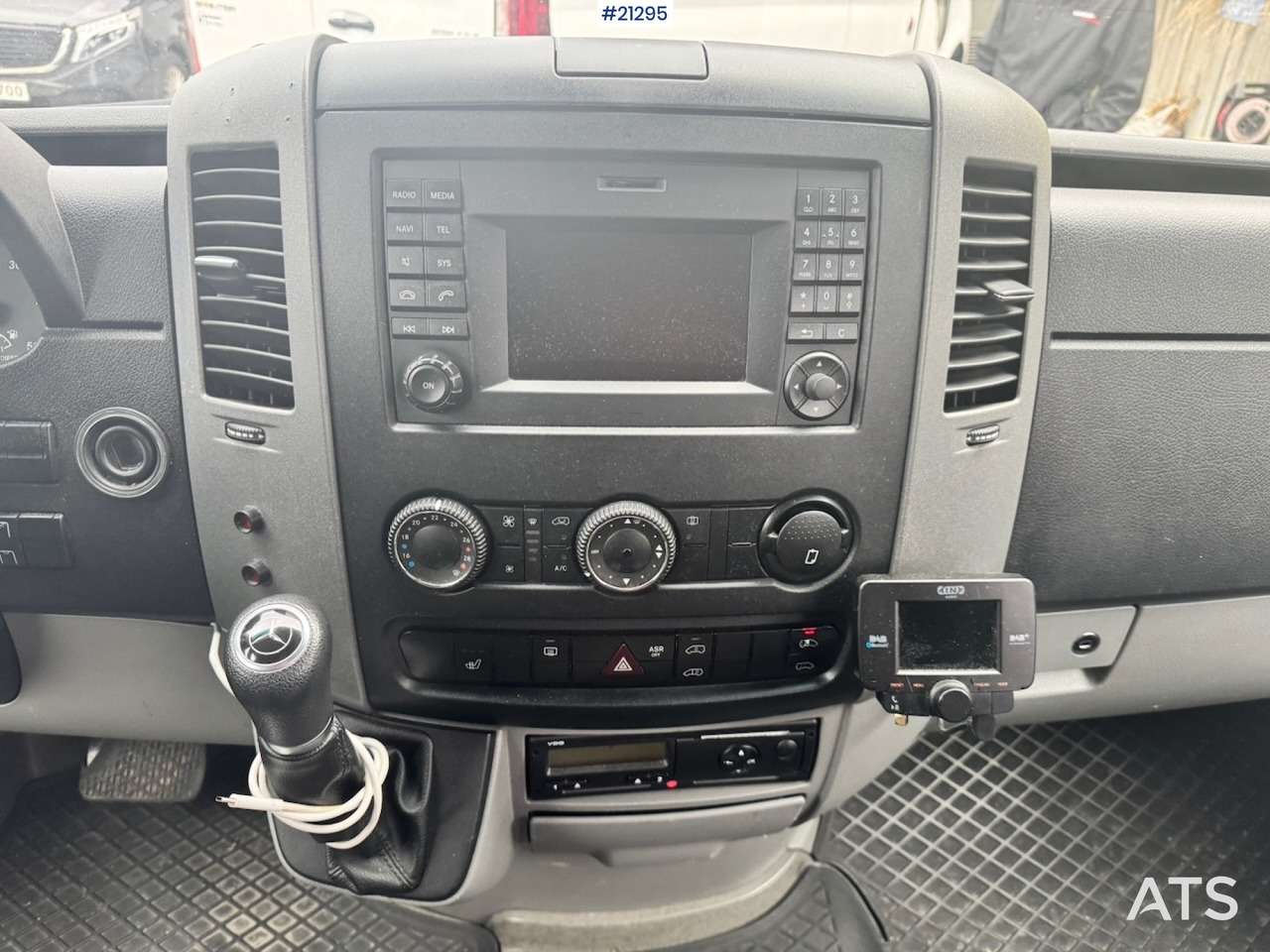 Leasing Mercedes Sprinter 316 Mercedes Sprinter 316: kuva Leasing Mercedes Sprinter 316 Mercedes Sprinter 316
