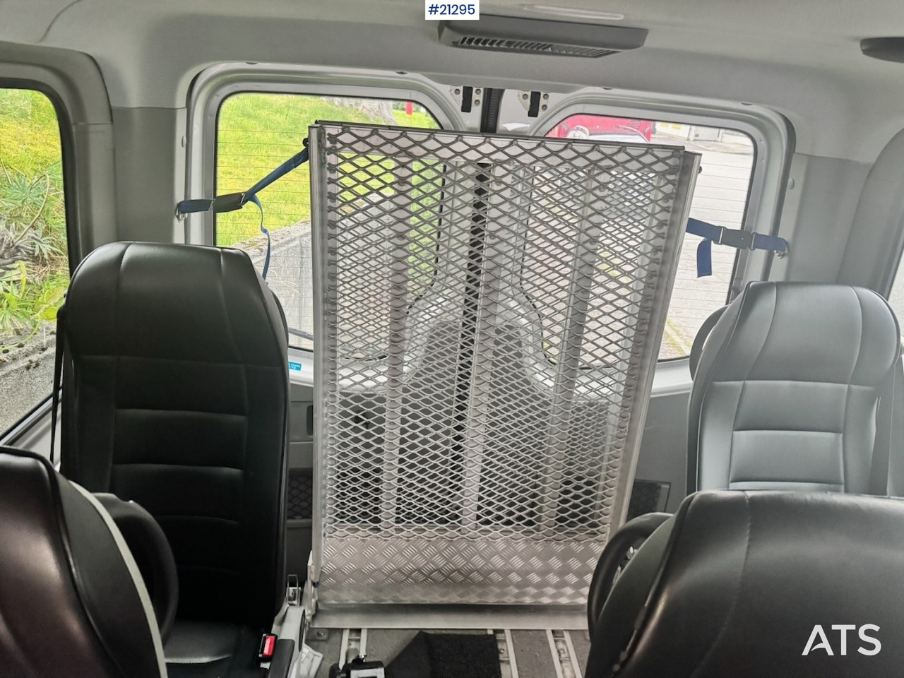 Leasing Mercedes Sprinter 316 Mercedes Sprinter 316: kuva Leasing Mercedes Sprinter 316 Mercedes Sprinter 316