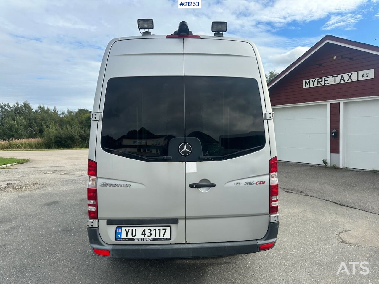 Mercedes Sprinter - Minibussi, Pikkubussi: kuva Mercedes Sprinter - Minibussi, Pikkubussi Mercedes Sprinter - Minibussi, Pikkubussi: kuva Mercedes Sprinter - Minibussi, Pikkubussi