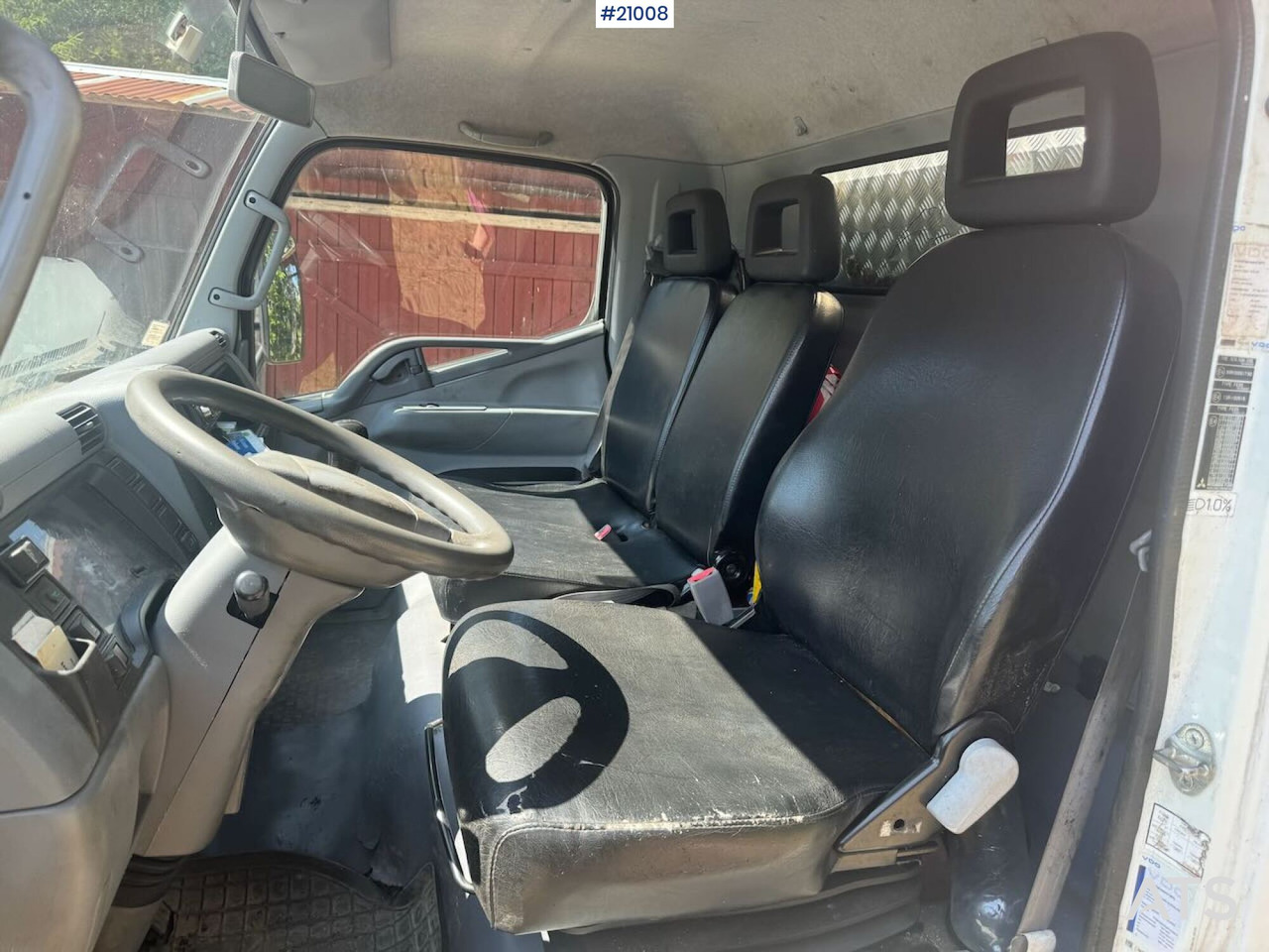 Leasing Mitsubishi Fuso Canter Mitsubishi Fuso Canter: kuva Leasing Mitsubishi Fuso Canter Mitsubishi Fuso Canter