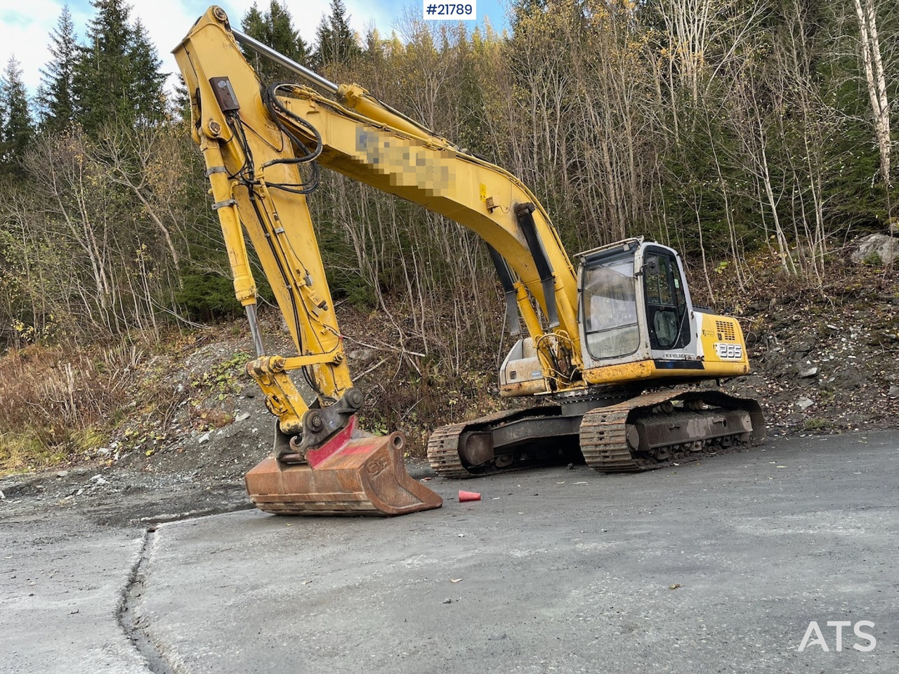 New Holland E265 med graveskuffe - Telakaivukone: kuva New Holland E265 med graveskuffe - Telakaivukone New Holland E265 med graveskuffe - Telakaivukone: kuva New Holland E265 med graveskuffe - Telakaivukone