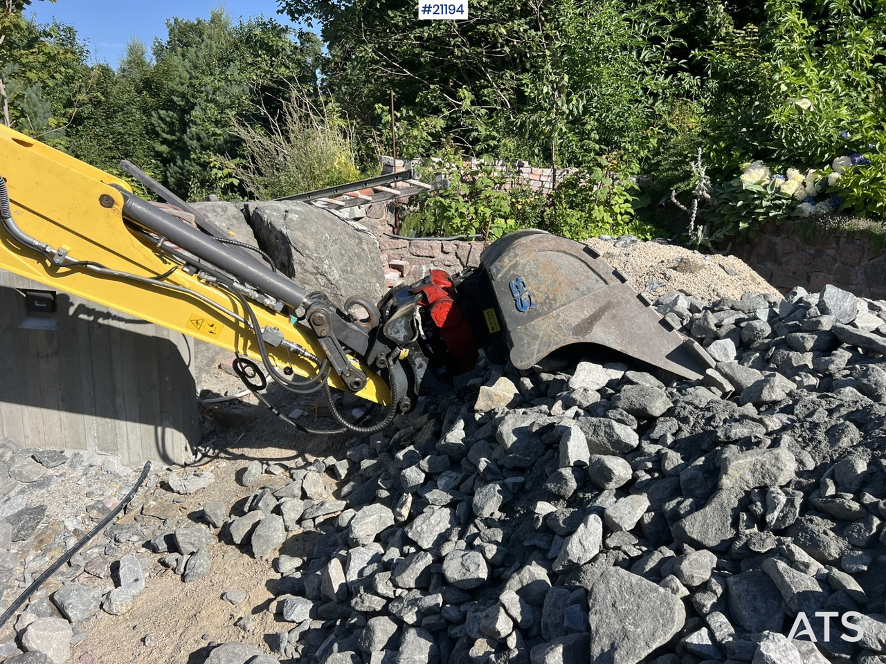 New Holland E55B - Telakaivukone: kuva New Holland E55B - Telakaivukone New Holland E55B - Telakaivukone: kuva New Holland E55B - Telakaivukone