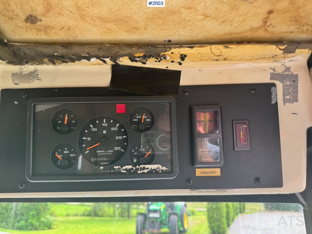 Lakaisuauto Ravo 540: kuva Lakaisuauto Ravo 540