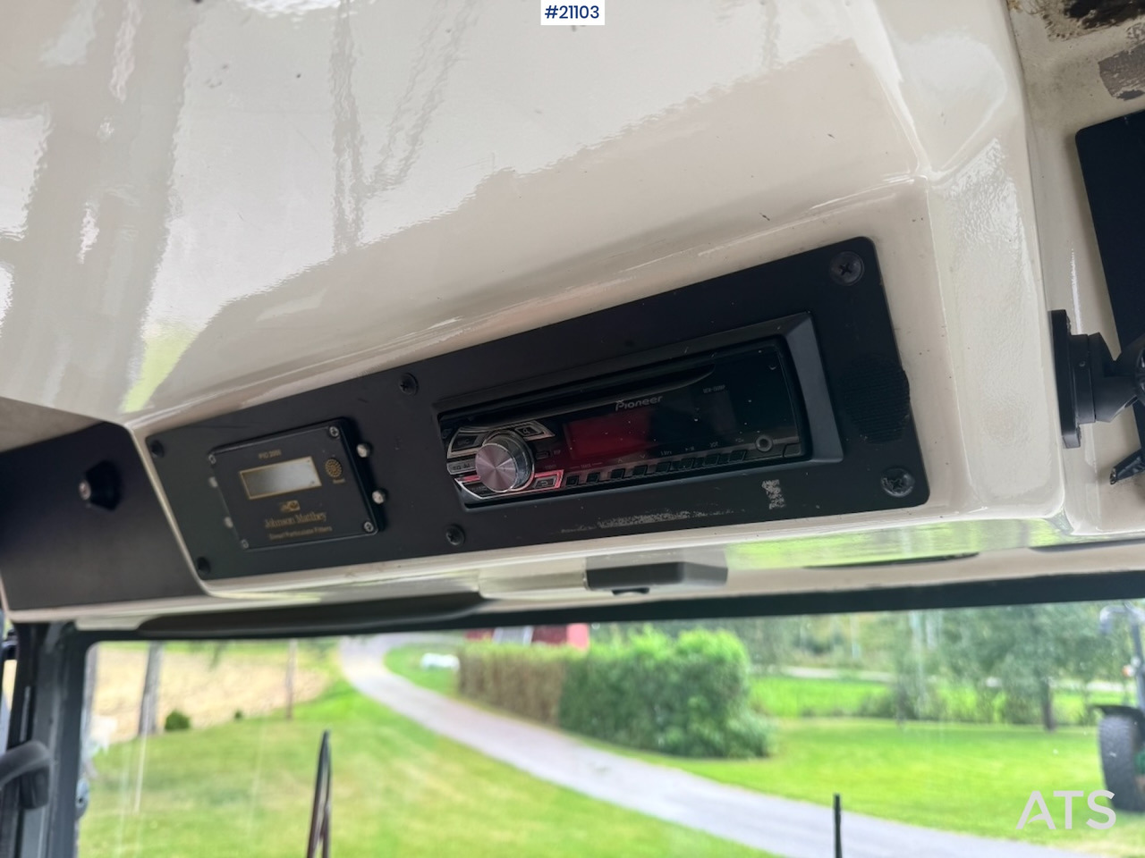 Lakaisuauto Ravo 540: kuva Lakaisuauto Ravo 540