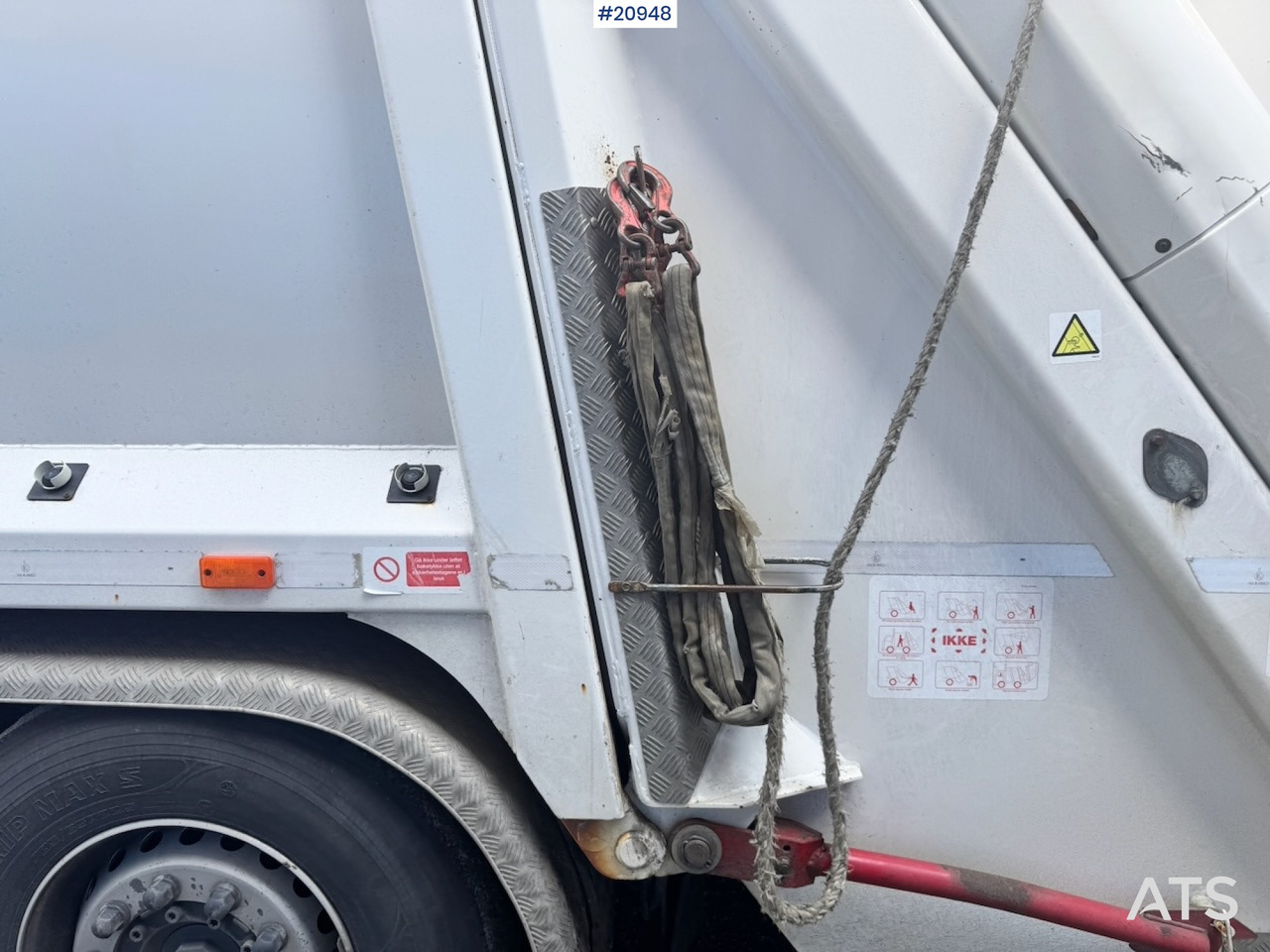 Roska-auto Scania P410: kuva Roska-auto Scania P410