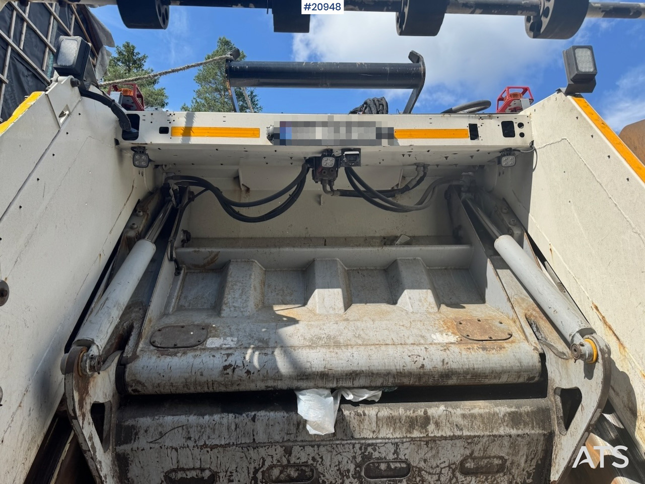 Roska-auto Scania P410: kuva Roska-auto Scania P410