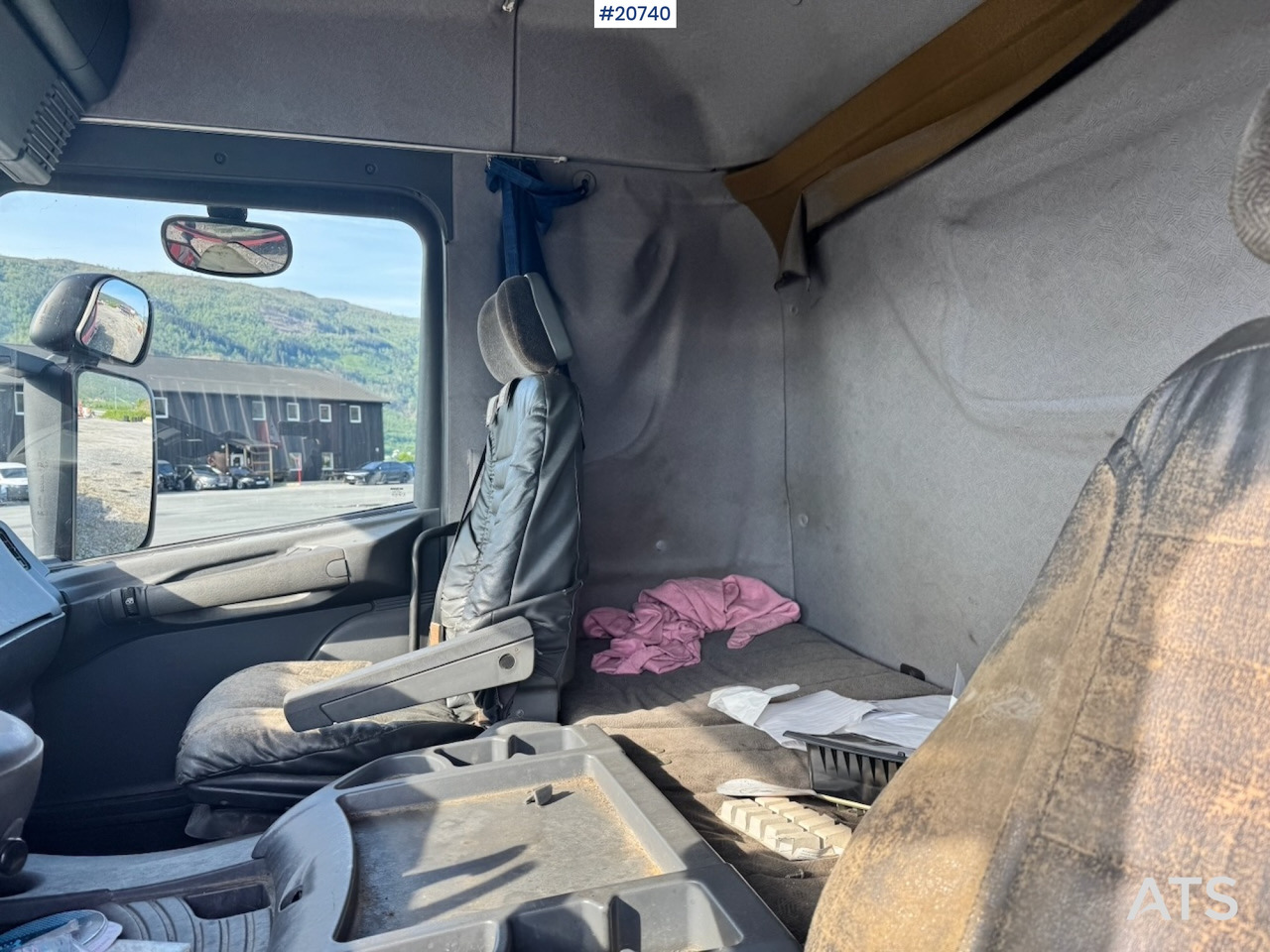 Koukkulava kuorma-auto Scania R124: kuva Koukkulava kuorma-auto Scania R124 Koukkulava kuorma-auto Scania R124: kuva Koukkulava kuorma-auto Scania R124