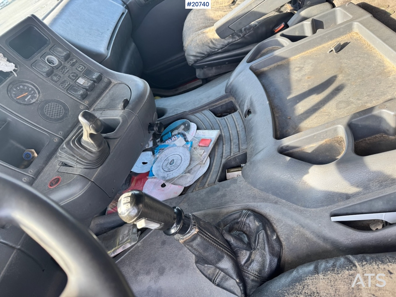 Koukkulava kuorma-auto Scania R124: kuva Koukkulava kuorma-auto Scania R124 Koukkulava kuorma-auto Scania R124: kuva Koukkulava kuorma-auto Scania R124