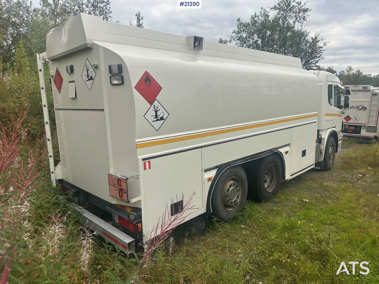 Scania R380 - Säiliöauto: kuva Scania R380 - Säiliöauto Scania R380 - Säiliöauto: kuva Scania R380 - Säiliöauto