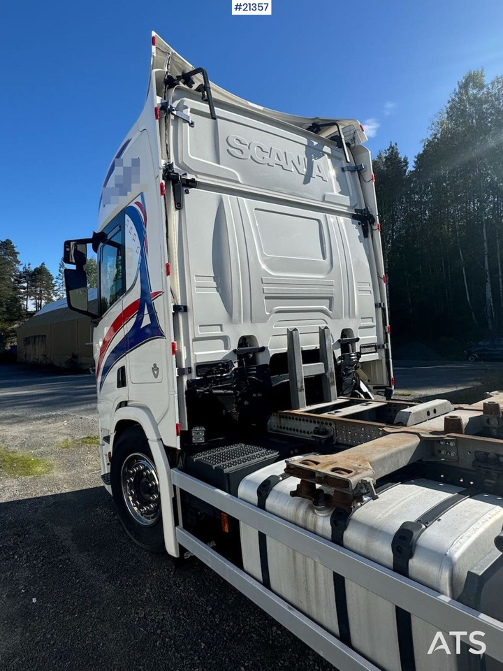 Konttialus/ Vaihtokuormatilat kuorma-auto Scania R580: kuva Konttialus/ Vaihtokuormatilat kuorma-auto Scania R580