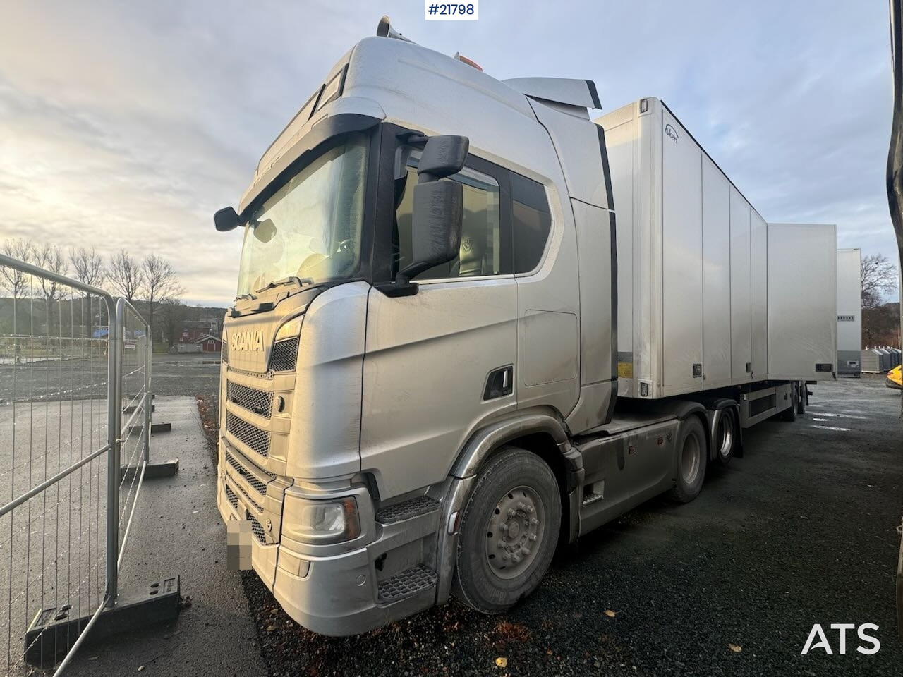 Scania R590 6x2 Trekkvogn m/ Walking floor hydraulikk - Vetopöytäauto: kuva Scania R590 6x2 Trekkvogn m/ Walking floor hydraulikk - Vetopöytäauto Scania R590 6x2 Trekkvogn m/ Walking floor hydraulikk - Vetopöytäauto: kuva Scania R590 6x2 Trekkvogn m/ Walking floor hydraulikk - Vetopöytäauto