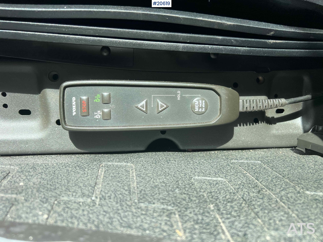 Vetopöytäauto Volvo FH650: kuva Vetopöytäauto Volvo FH650