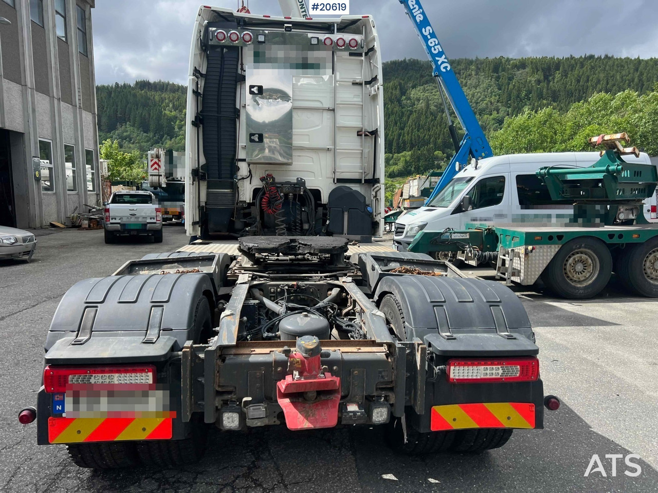Vetopöytäauto Volvo FH650: kuva Vetopöytäauto Volvo FH650