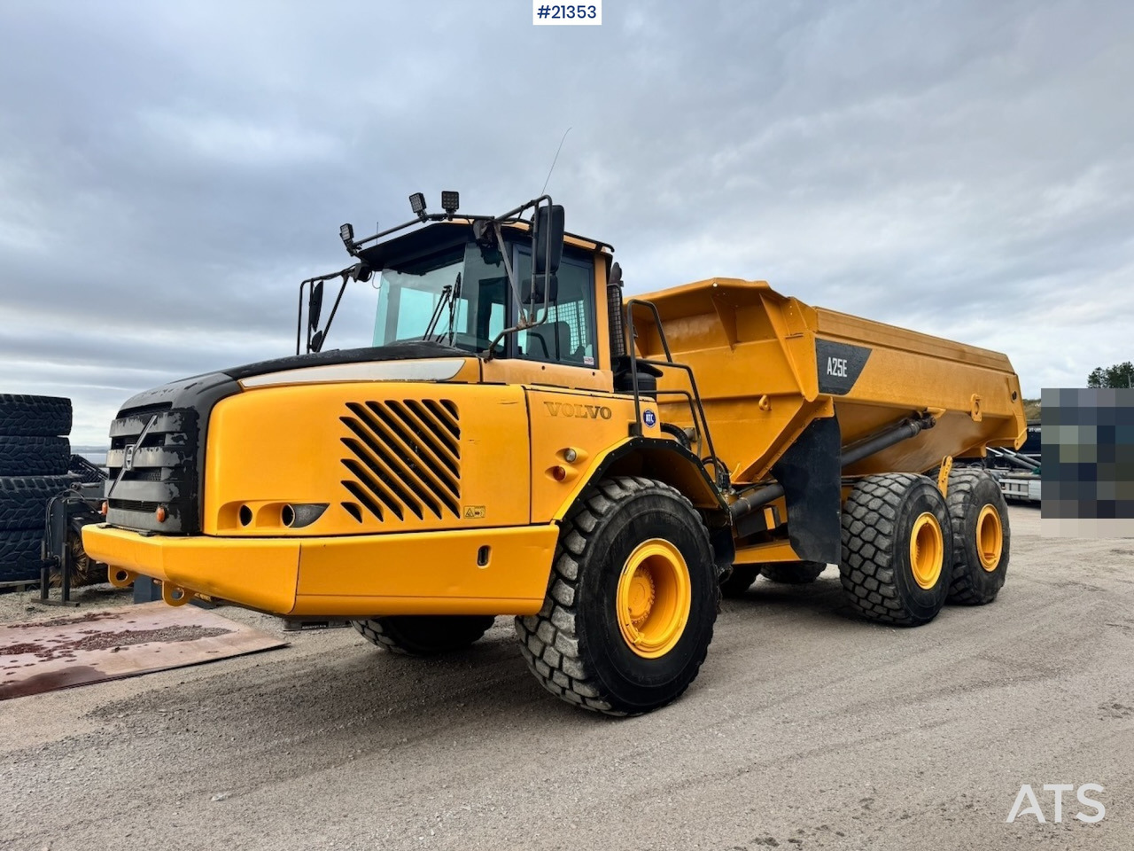 Volvo A25E - Nivelkippiauto: kuva Volvo A25E - Nivelkippiauto Volvo A25E - Nivelkippiauto: kuva Volvo A25E - Nivelkippiauto