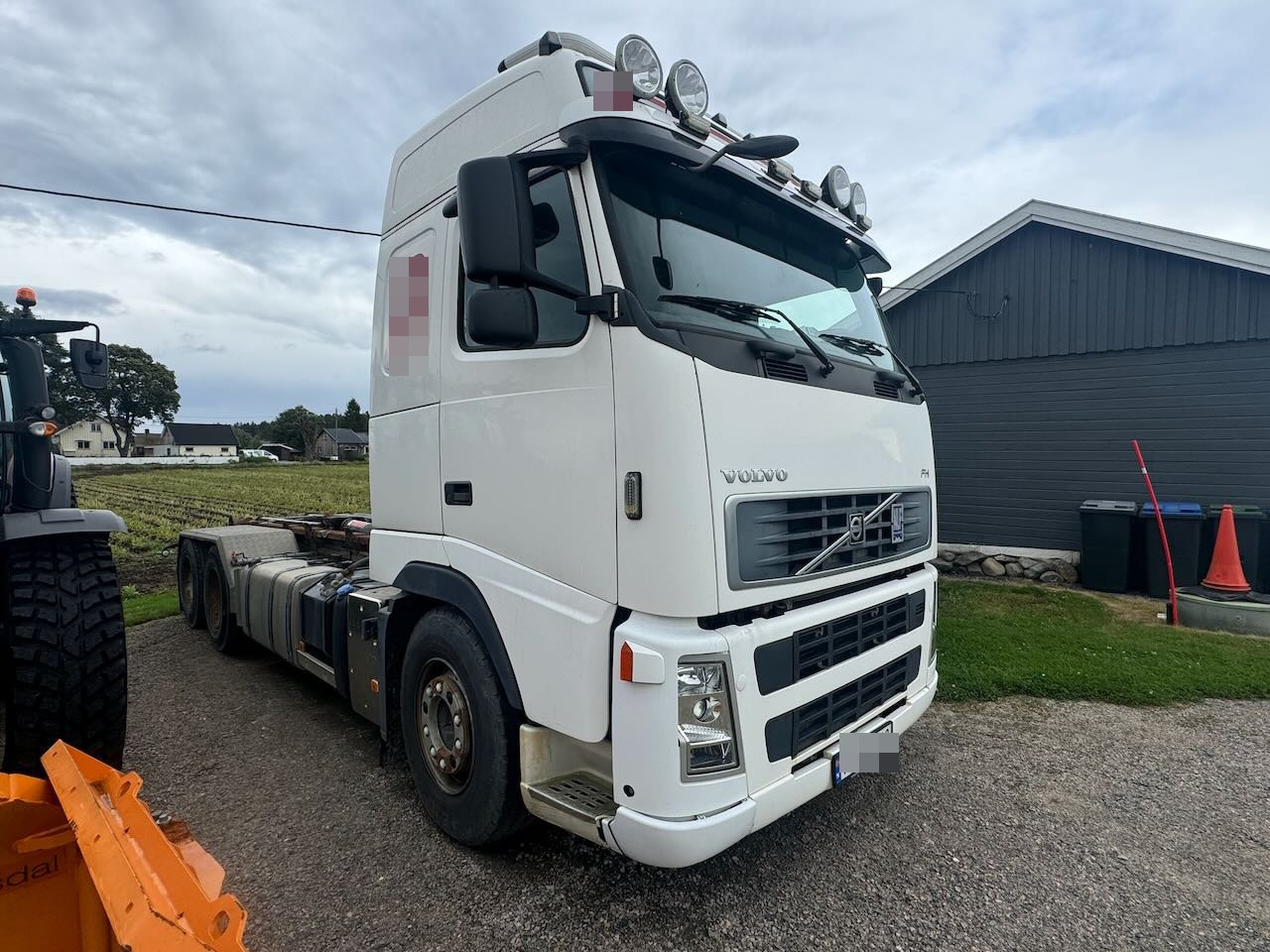 Volvo FH 480 - Koukkulava kuorma-auto: kuva Volvo FH 480 - Koukkulava kuorma-auto Volvo FH 480 - Koukkulava kuorma-auto: kuva Volvo FH 480 - Koukkulava kuorma-auto