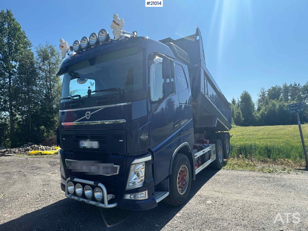 Volvo FH 540 6x4 tippbil. Nylig lakkert - Kippiauto kuorma-auto: kuva Volvo FH 540 6x4 tippbil. Nylig lakkert - Kippiauto kuorma-auto Volvo FH 540 6x4 tippbil. Nylig lakkert - Kippiauto kuorma-auto: kuva Volvo FH 540 6x4 tippbil. Nylig lakkert - Kippiauto kuorma-auto
