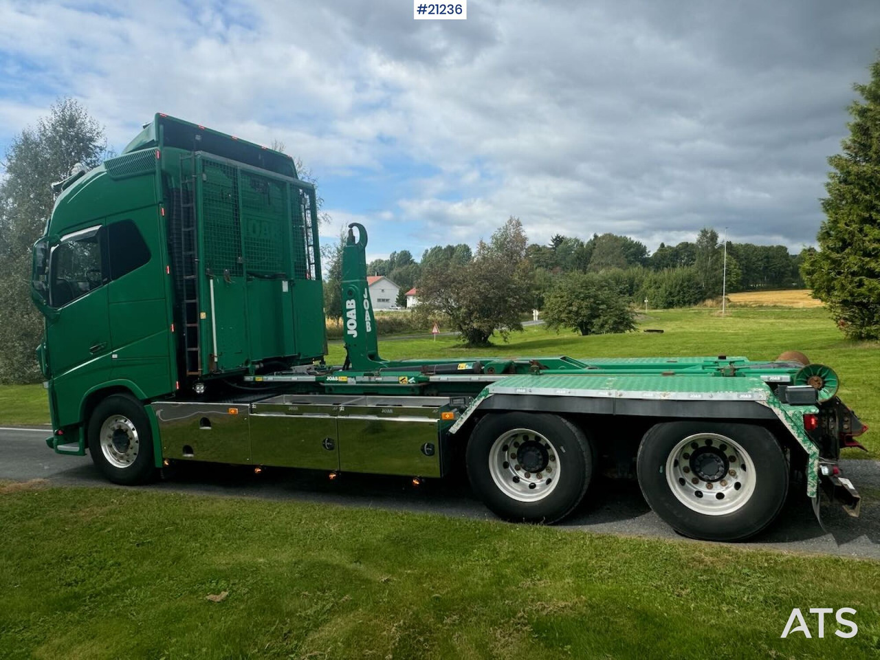 Volvo FH16 - Koukkulava kuorma-auto: kuva Volvo FH16 - Koukkulava kuorma-auto Volvo FH16 - Koukkulava kuorma-auto: kuva Volvo FH16 - Koukkulava kuorma-auto