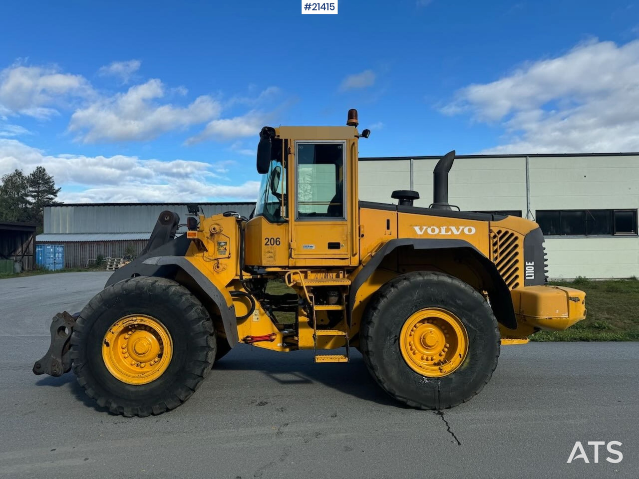 Volvo L110E - Pyöräkuormaaja: kuva Volvo L110E - Pyöräkuormaaja Volvo L110E - Pyöräkuormaaja: kuva Volvo L110E - Pyöräkuormaaja